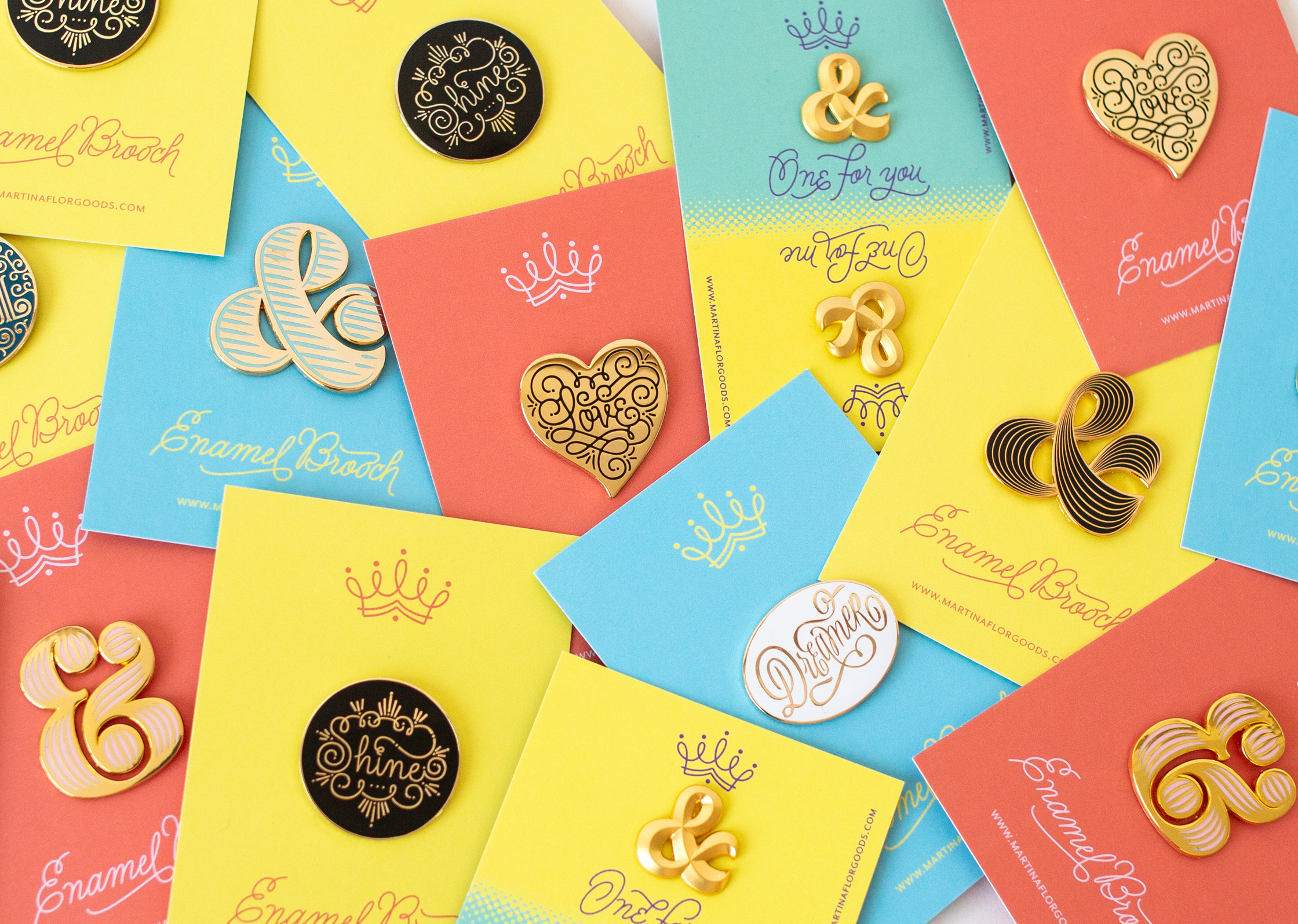 Martina Flor MartinaFlor Goods Pin’s Collections